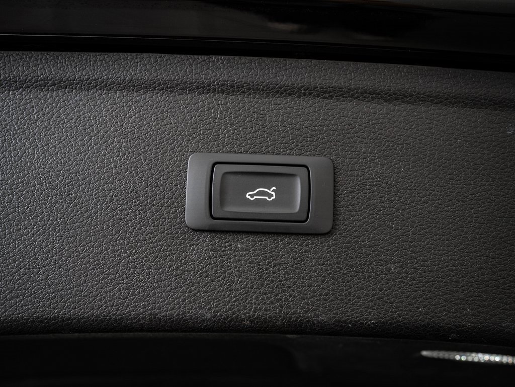 Used 2024 Audi Q5 e Premium image 23