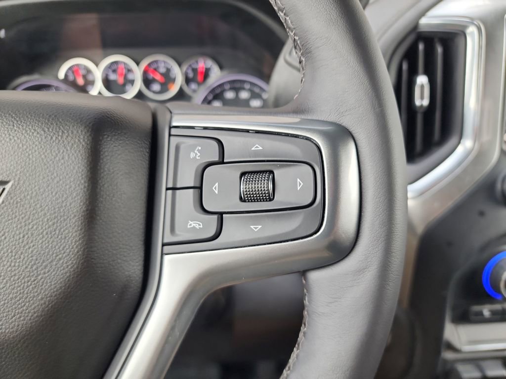 Used 2022 Chevrolet Silverado 2500 LT w/ Convenience Package AWD/4WD image 26
