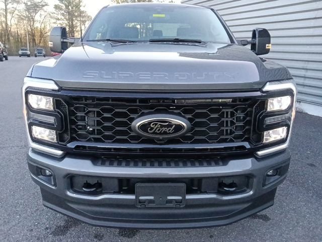New 2026 Ford F250 Lariat w/ Black Appearance Package image 8