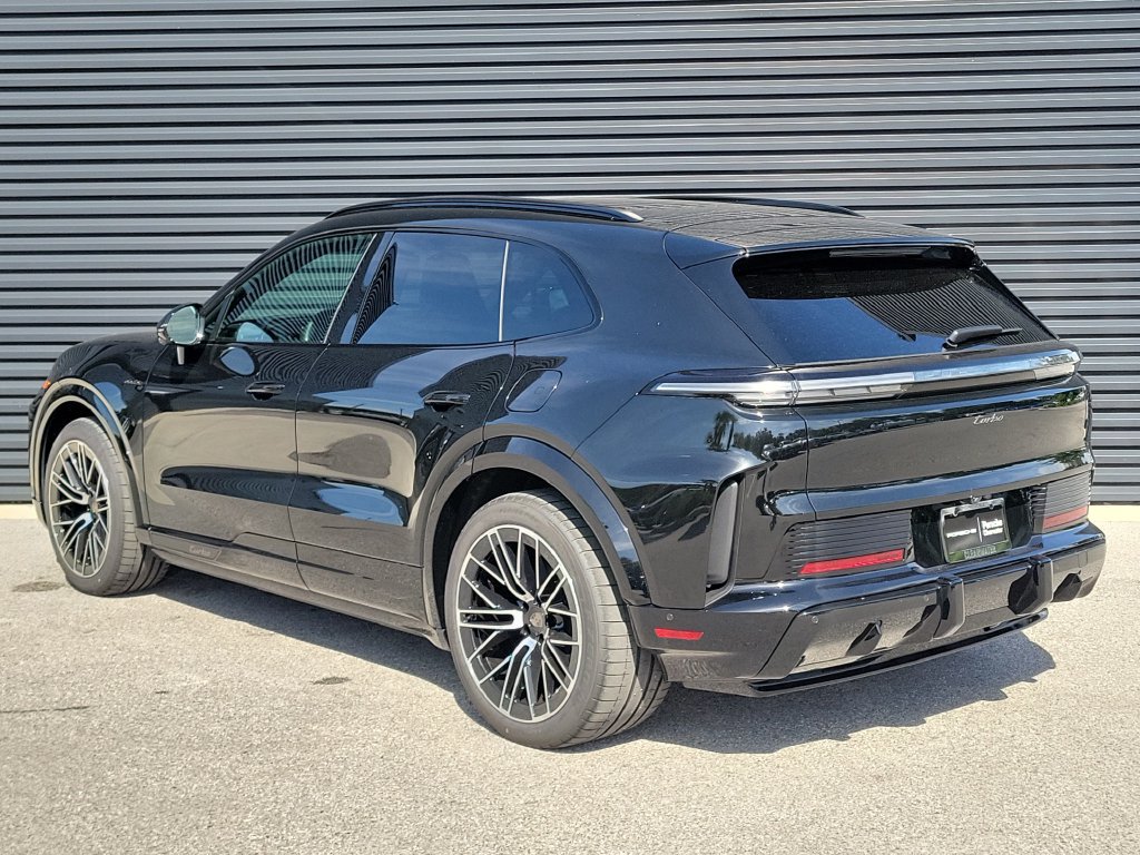 New 2026 Porsche Cayenne Turbo AWD/4WD image 3