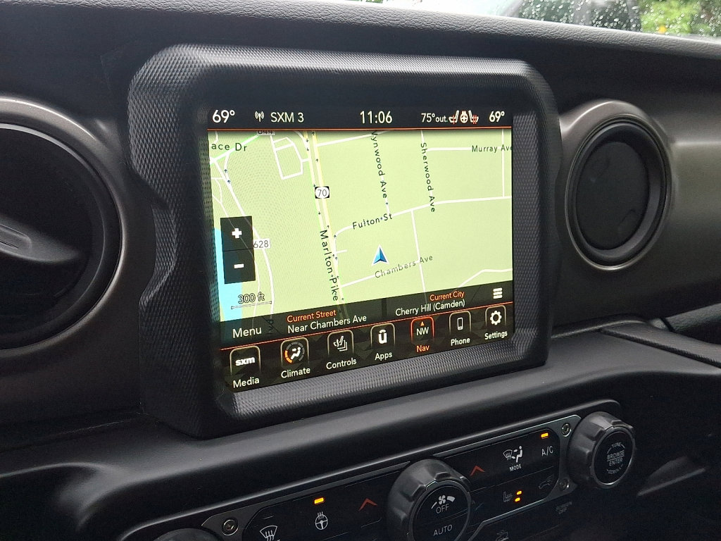 Certified 2022 Jeep Gladiator Willys image 28