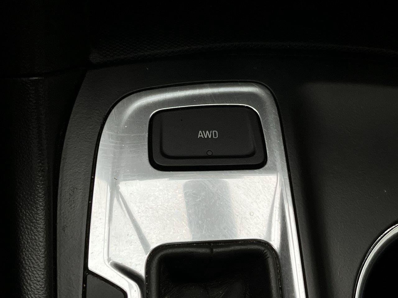 Certified 2018 Chevrolet Equinox LT AWD/4WD image 15