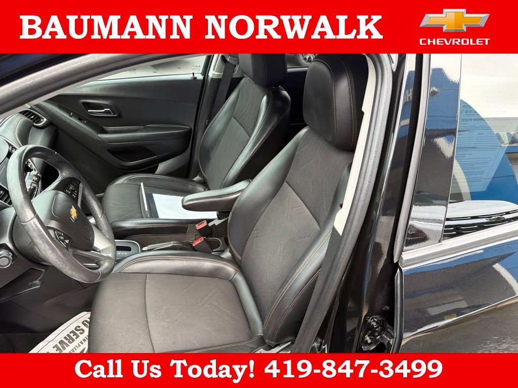 Used 2022 Chevrolet Trax LT w/ LT Convenience Package FWD image 14