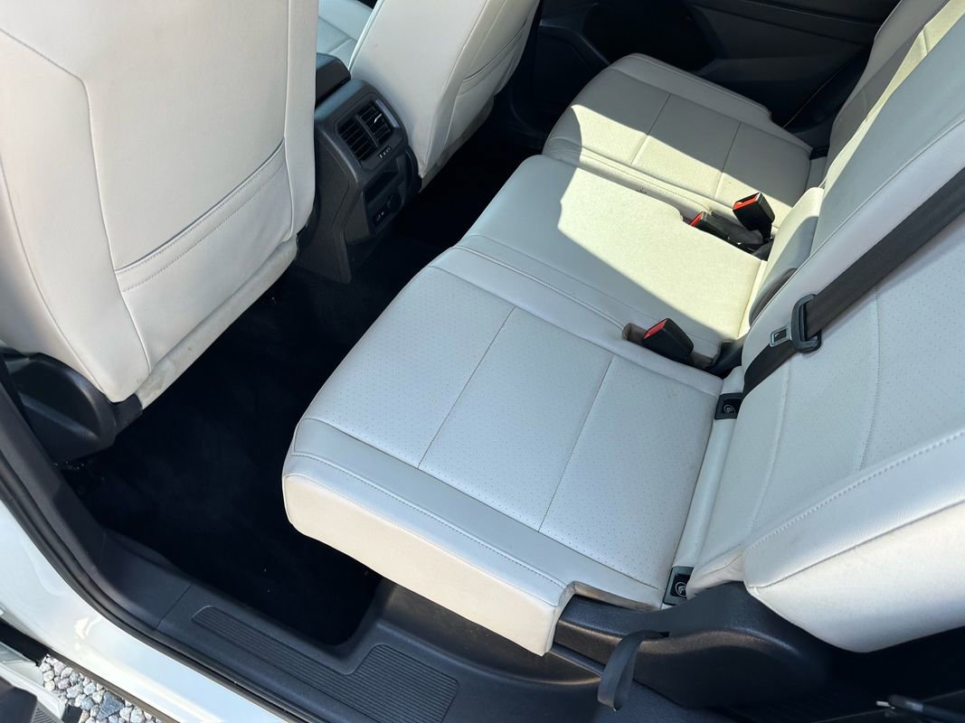 Used 2020 Volkswagen Tiguan SE R-Line w/ 3rd Row Seat Package image 33