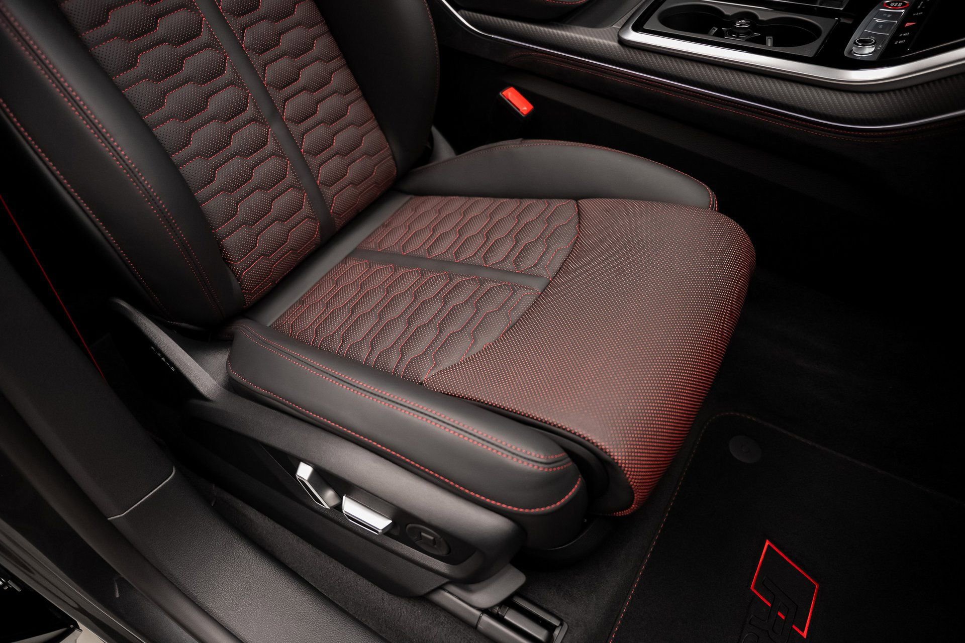 Used 2026 Audi RS Q8 performance image 65