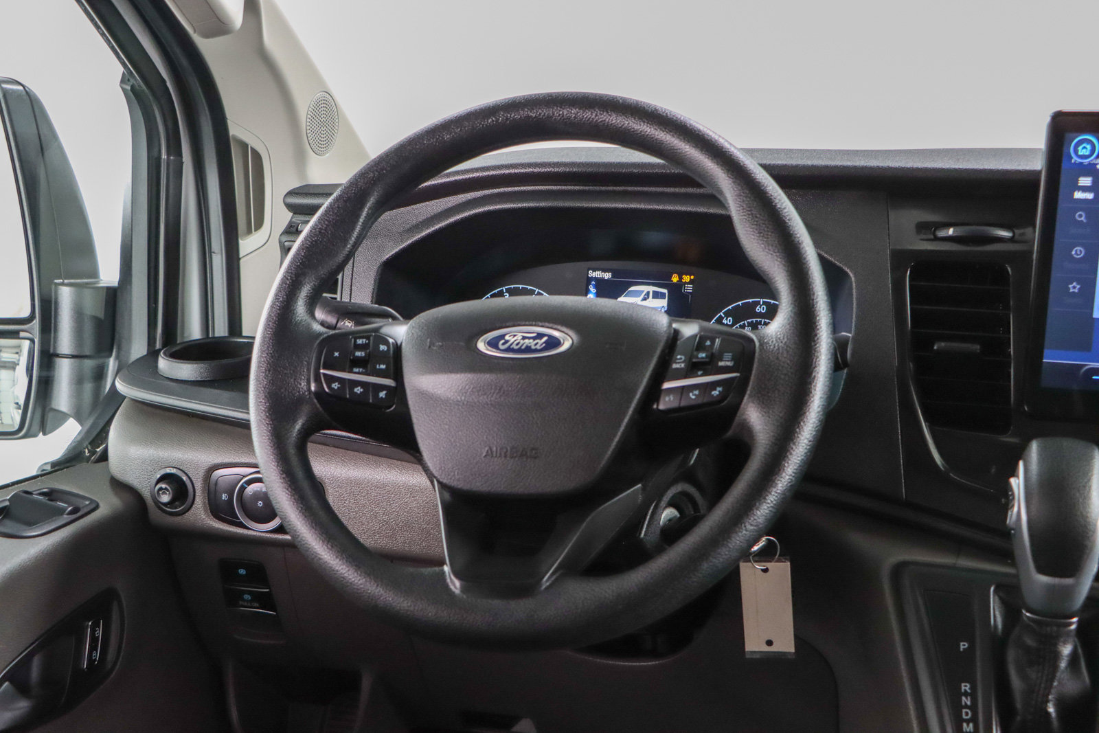 Used 2023 Ford Transit 350 XLT image 13