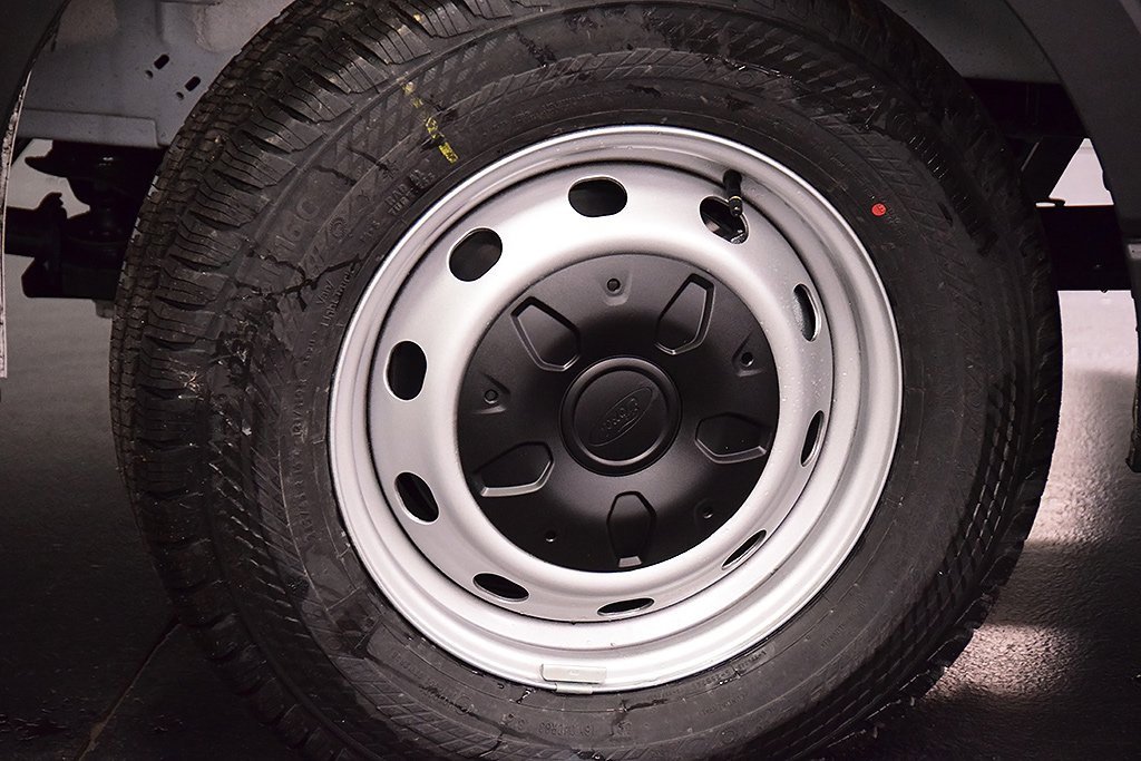 New 2026 Ford Transit 250 148 Medium Roof w/ Load Area Protection Package image 9