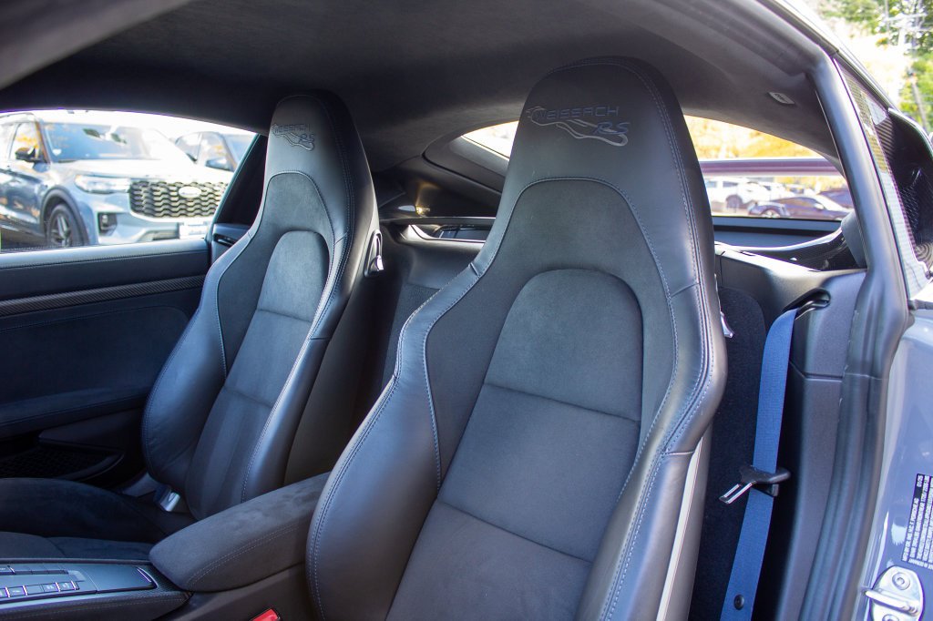 Used 2025 Porsche 718 Cayman GT4 RS RWD image 12