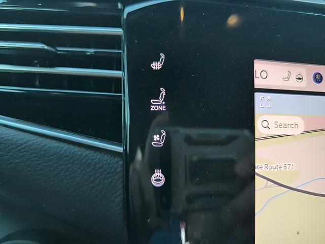 Used 2025 Jeep Wagoneer 4WD image 11