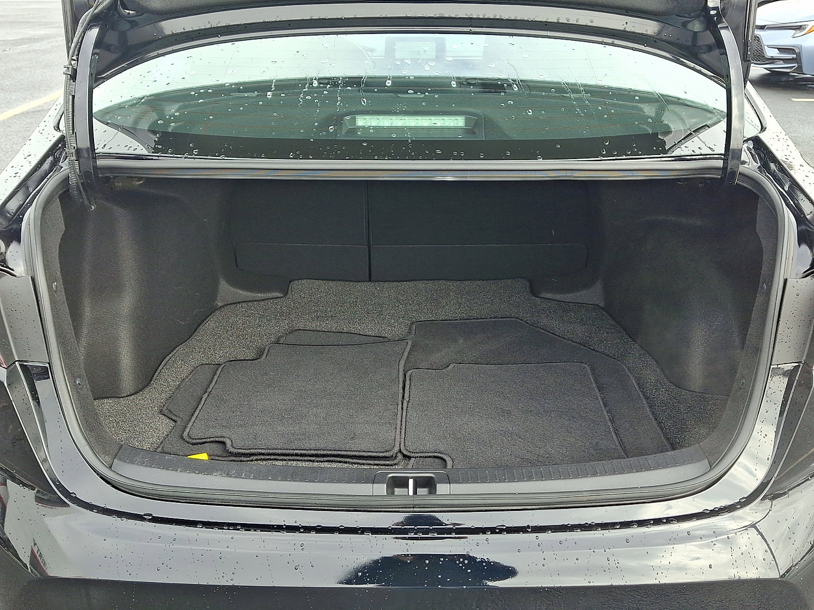 Used 2024 Toyota Corolla LE image 28