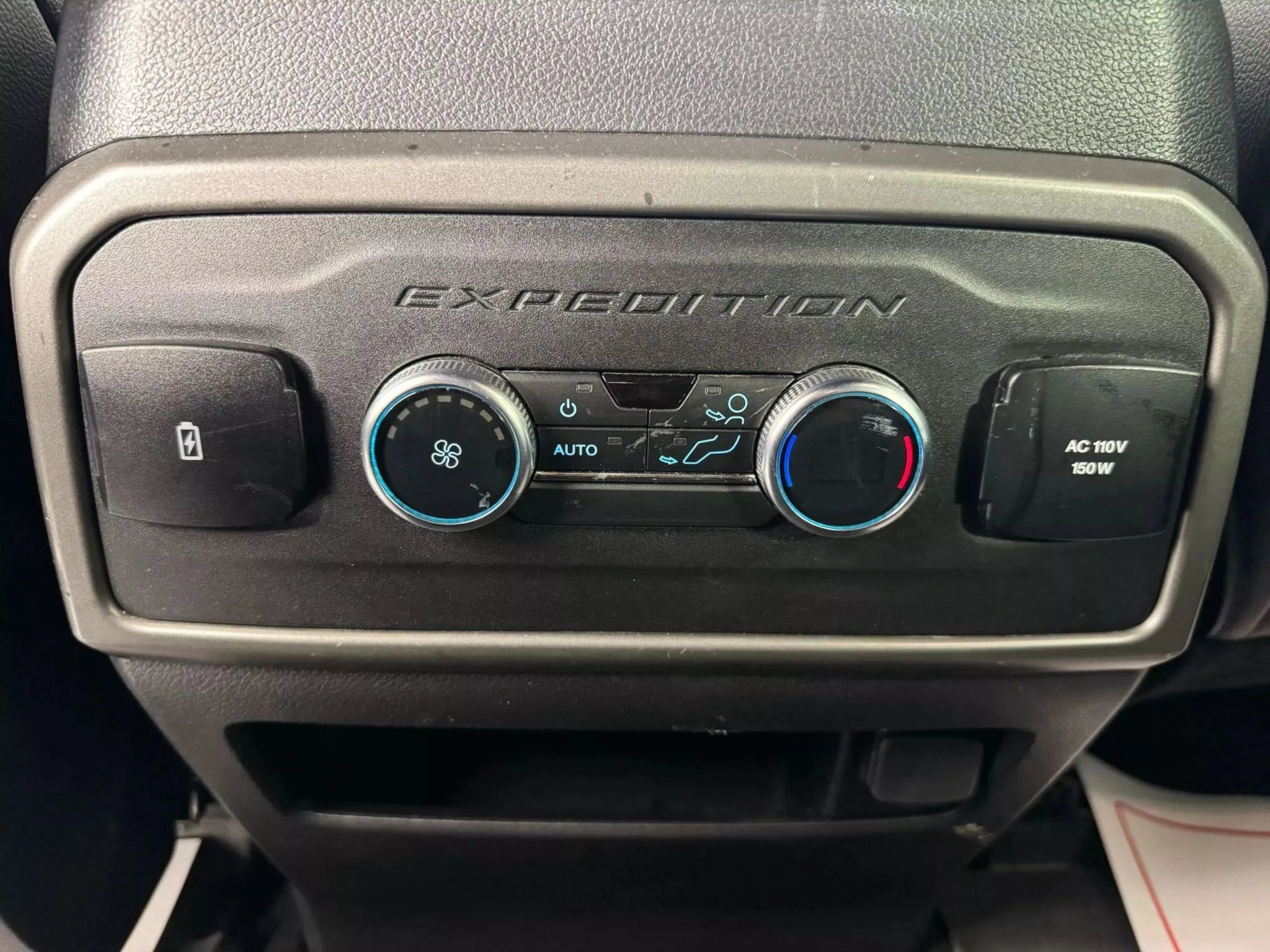 Used 2021 Ford Expedition XLT w/ Equipment Group 202A image 25