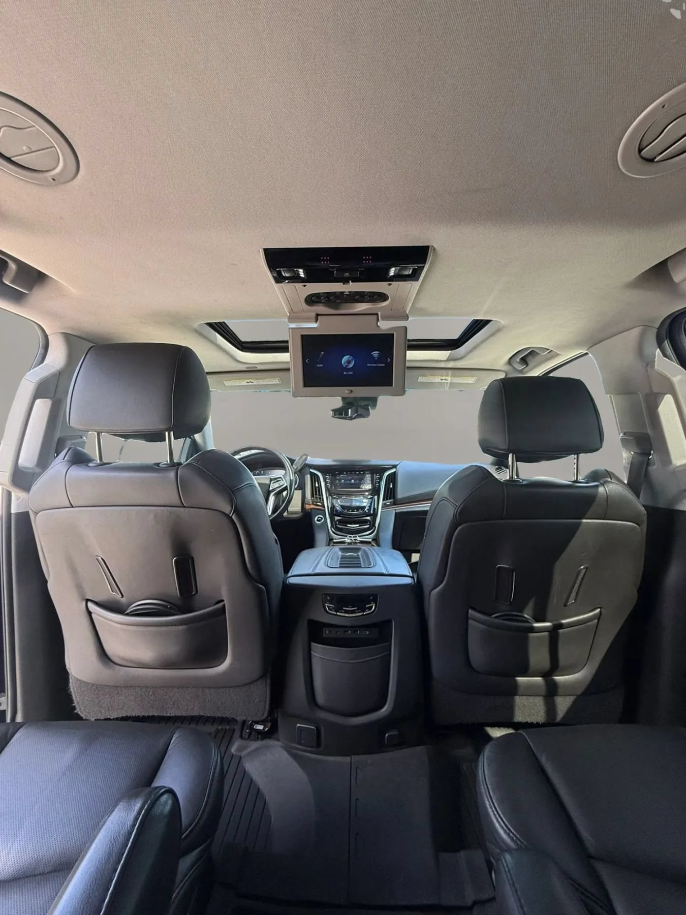 Used 2020 Cadillac Escalade Luxury AWD/4WD image 13