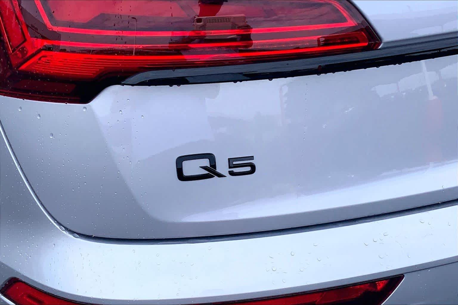 Used 2024 Audi Q5 2.0T Premium Plus w/ Premium Plus Package AWD/4WD image 10
