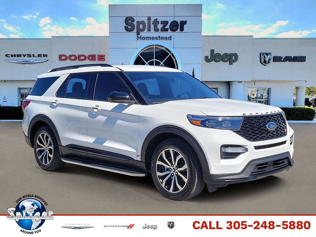 Used 2022 Ford Explorer ST RWD image 1