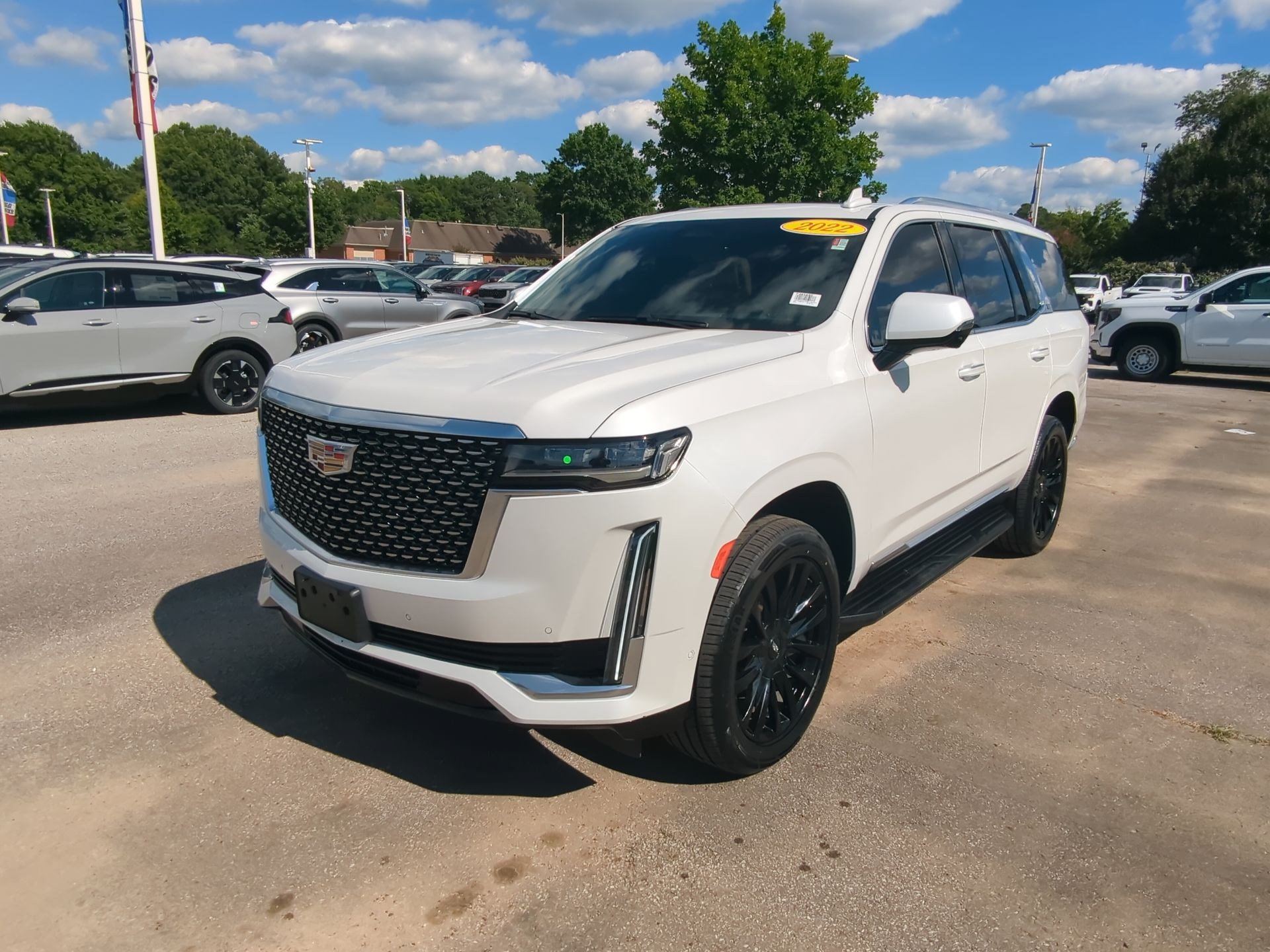 Used 2022 Cadillac Escalade Premium Luxury RWD image 4