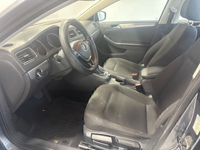 Used 2015 Volkswagen Jetta SE FWD image 12