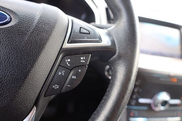 Used 2020 Ford Edge Titanium image 23