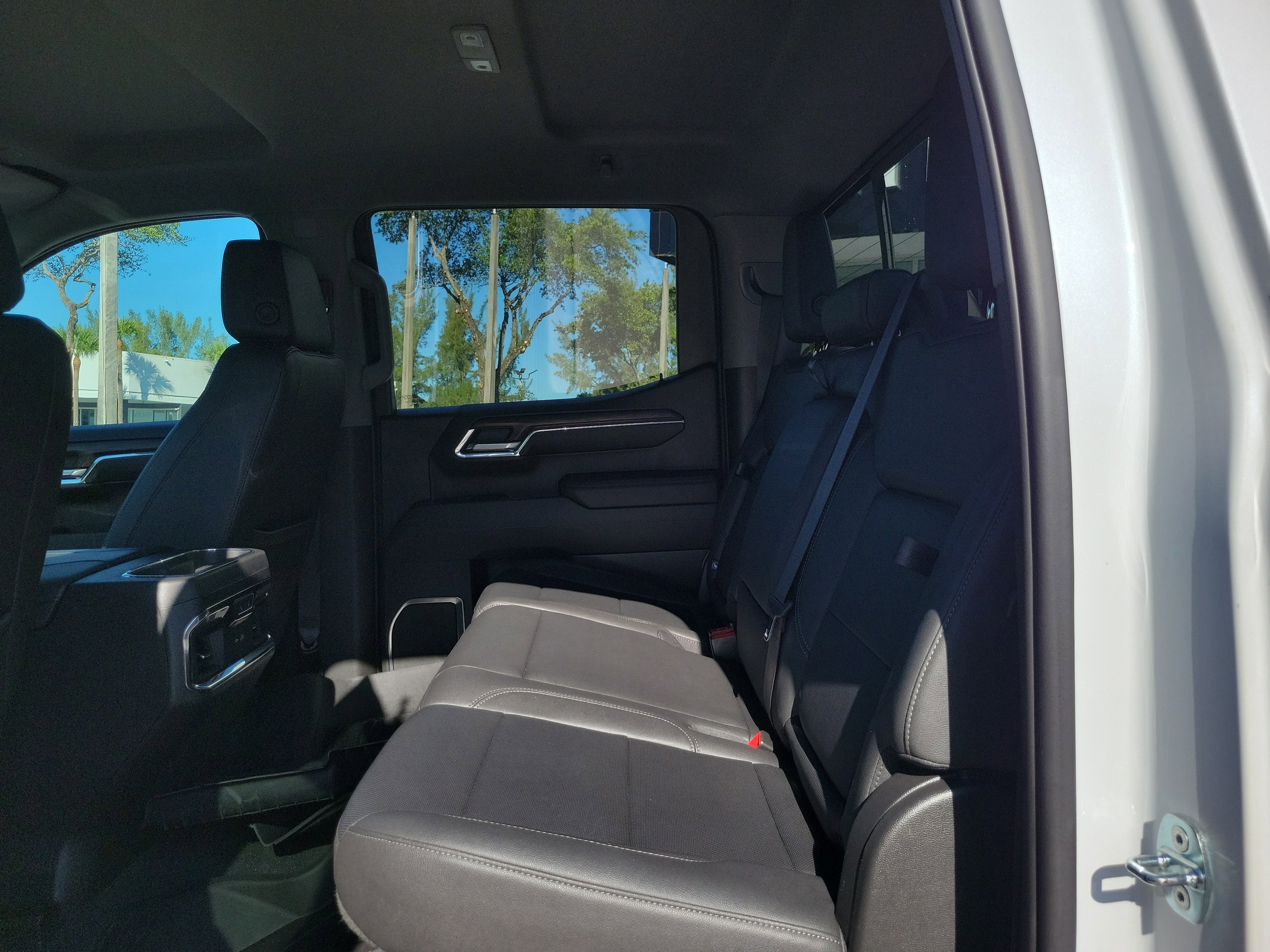 Used 2023 GMC Sierra 1500 SLT w/ SLT Premium Package image 14