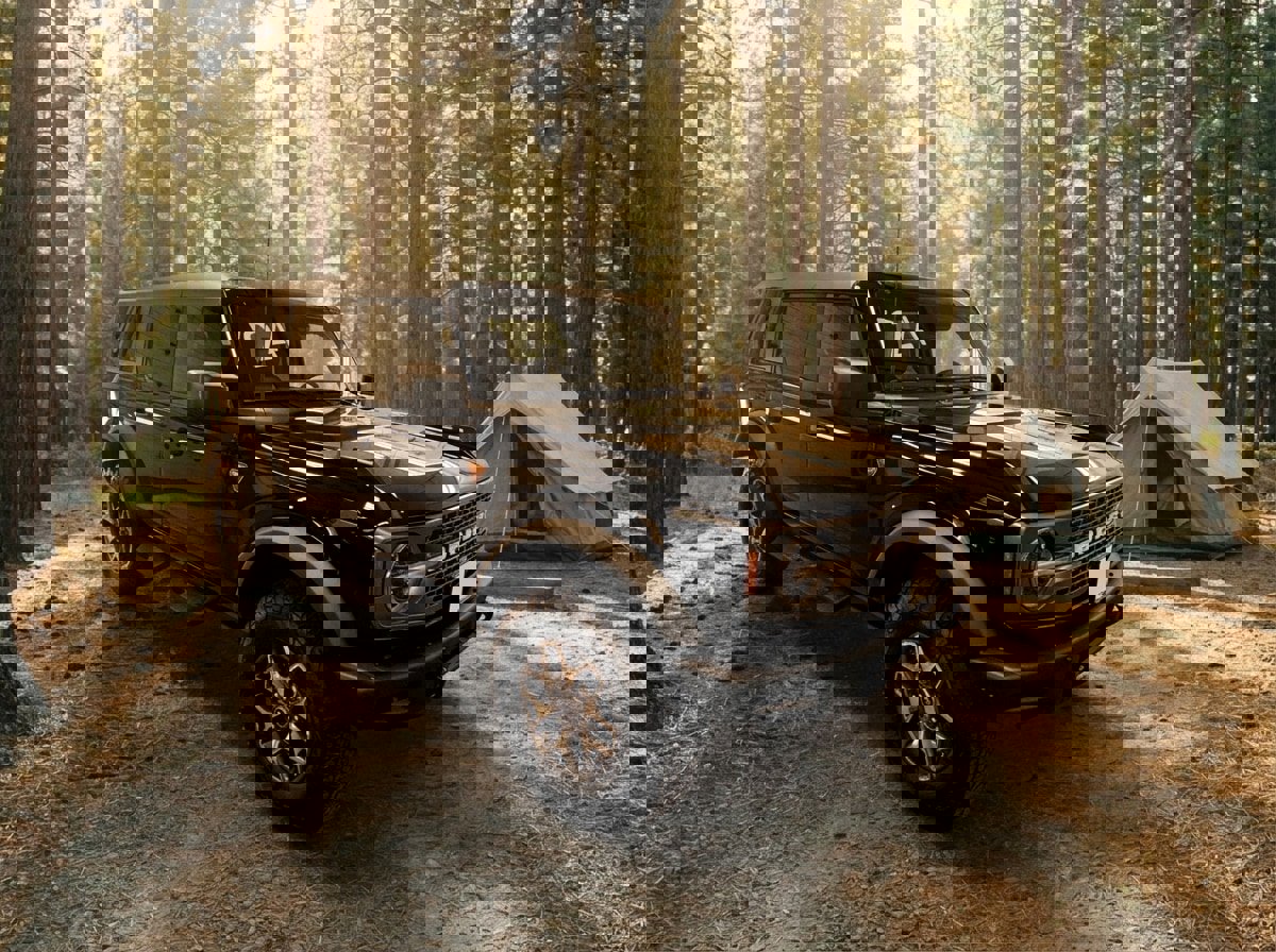 Used 2024 Ford Bronco Badlands image 3