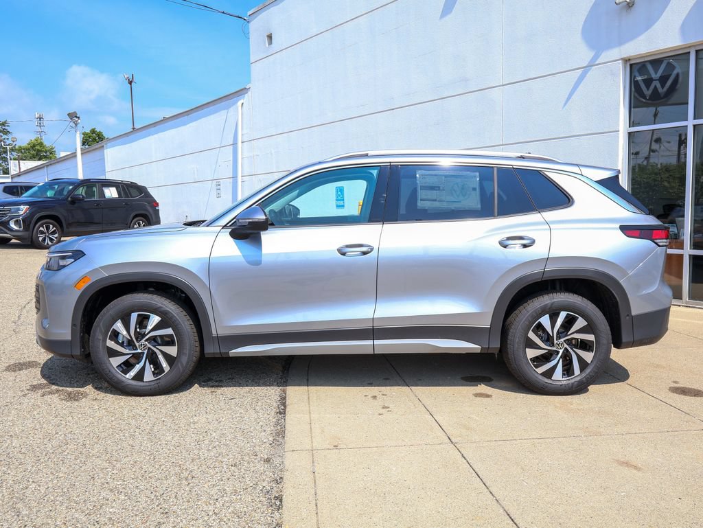 New 2026 Volkswagen Tiguan S AWD/4WD image 2