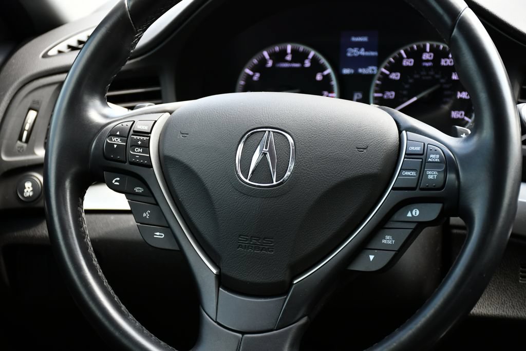 Used 2017 Acura ILX FWD image 29