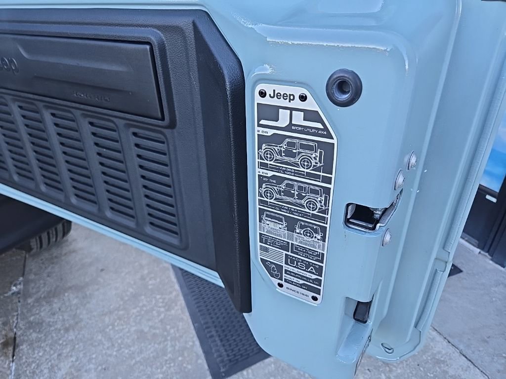 Used 2024 Jeep Wrangler Sport S image 85