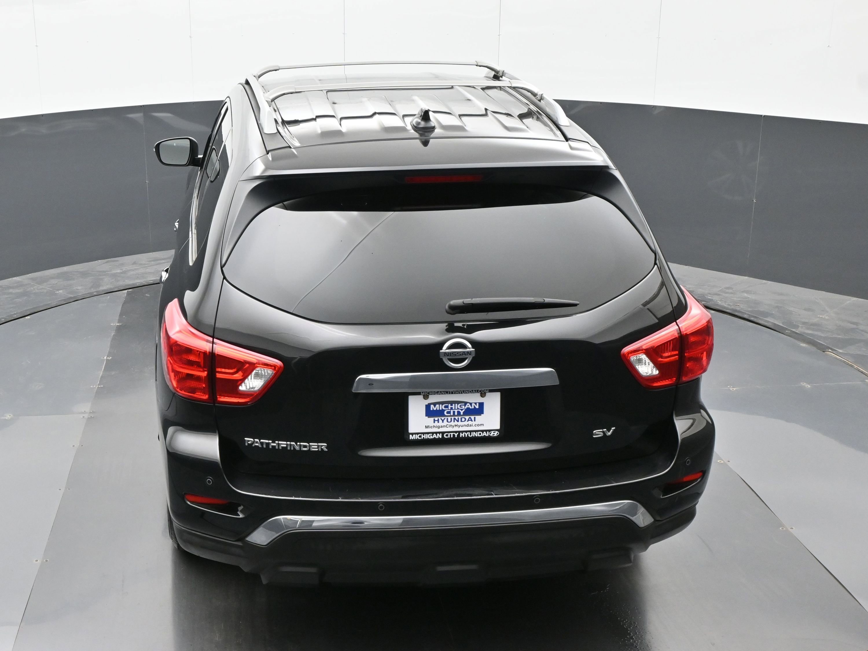 Used 2020 Nissan Pathfinder SV image 33