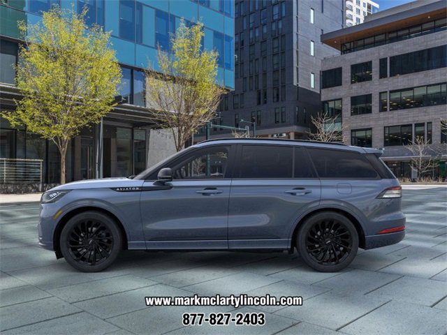 New 2026 Lincoln Aviator Reserve w/ Jet Appearance Package image 3