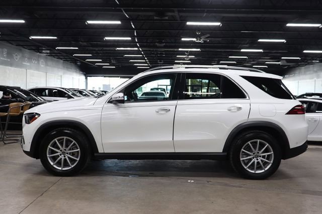 Used 2024 Mercedes-Benz GLE 450e 4MATIC image 2