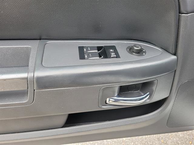 Used 2011 Dodge Challenger SE image 17