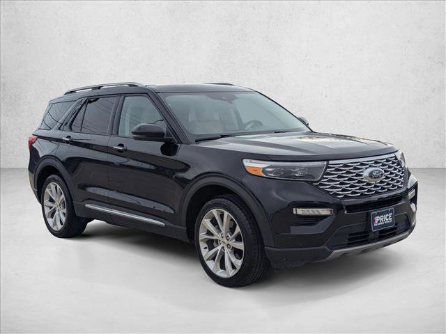 Used 2024 Ford Explorer Platinum w/ Technology Package image 3