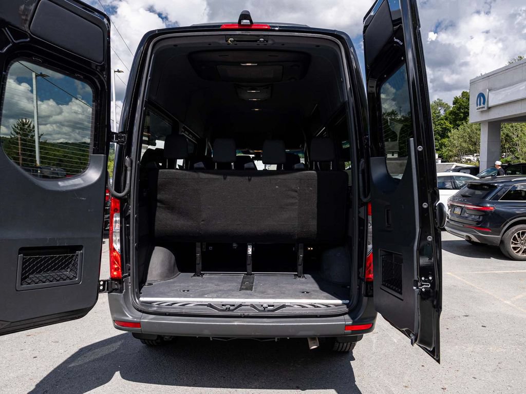 Used 2024 Mercedes-Benz Sprinter 2500 image 23