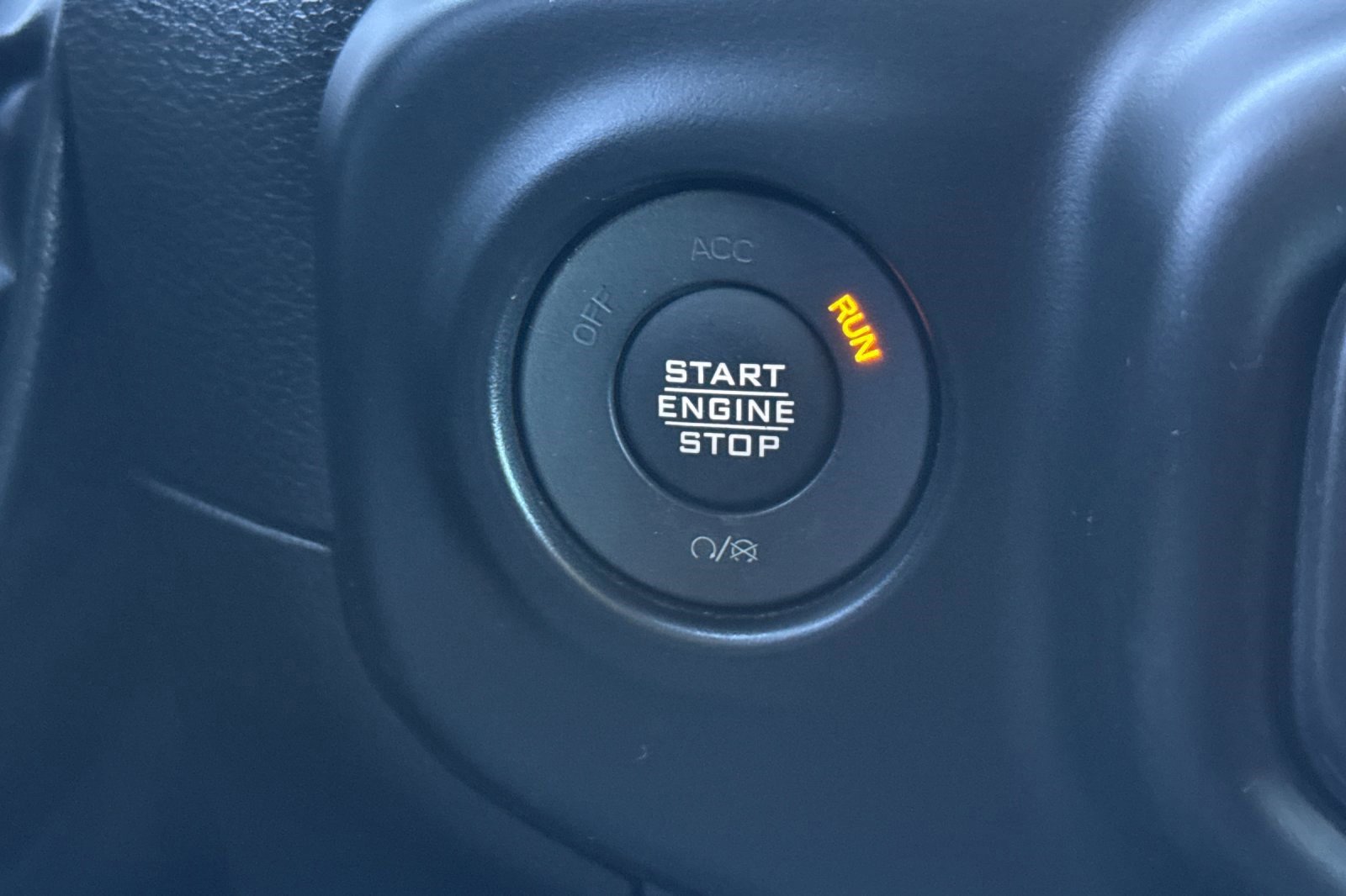 Used 2023 Jeep Wrangler Sahara image 34