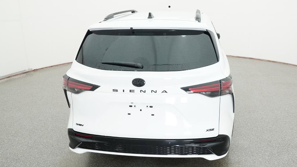 New 2026 Toyota Sienna XSE FWD image 10