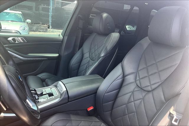 Used 2023 BMW X5 xDrive40i w/ Premium Package AWD/4WD image 27