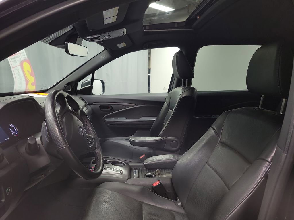 Used 2023 Honda Passport EX-L image 12