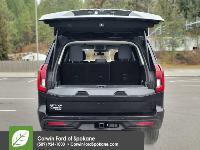 Certified 2025 Ford Expedition Active AWD/4WD image 21