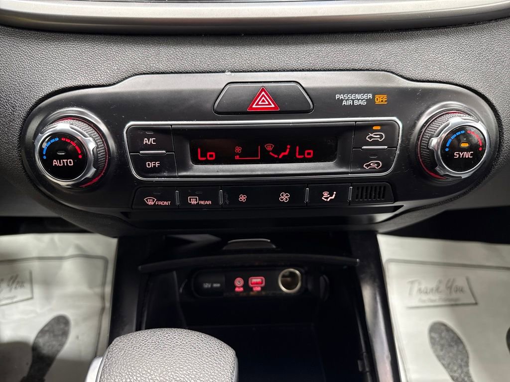 Used 2019 Kia Sorento LX image 29