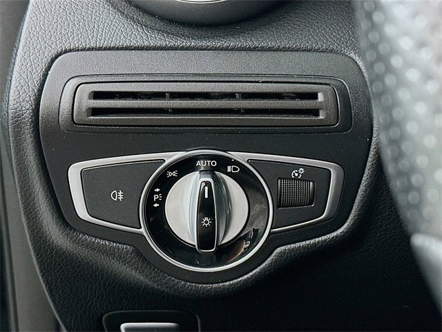 Used 2016 Mercedes-Benz GLC 300 4MATIC w/ Multimedia Package image 10