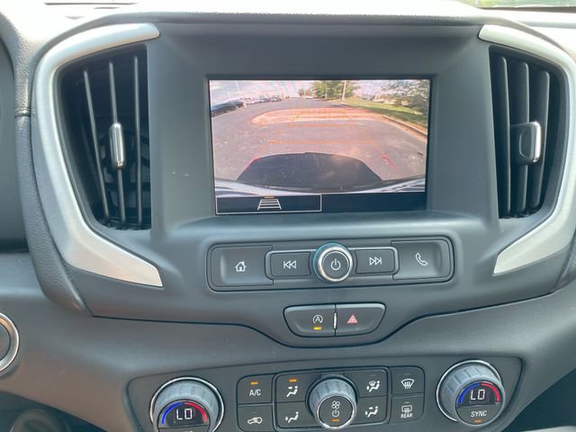 Used 2024 GMC Terrain SLE w/ Driver Convenience Package FWD image 24