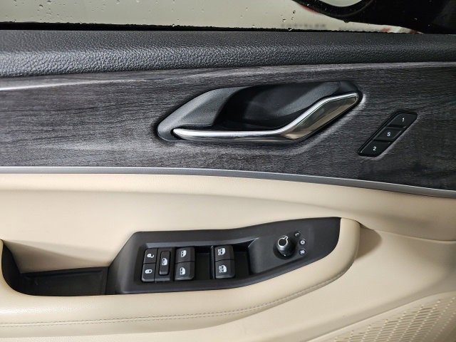 Certified 2024 Jeep Grand Cherokee Limited w/ Luxury Tech Group II image 12