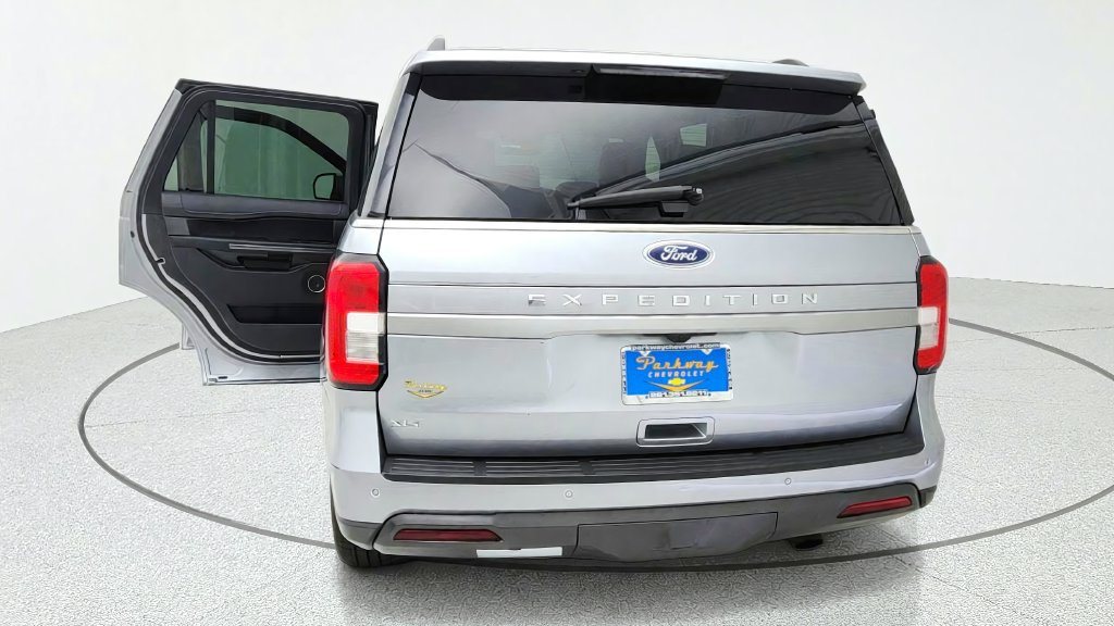 Used 2024 Ford Expedition XLT RWD image 13