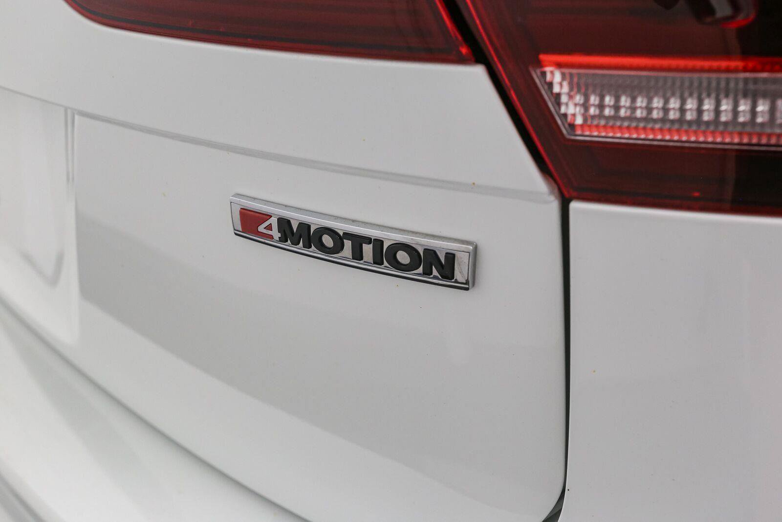 Certified 2021 Volkswagen Tiguan SE AWD/4WD image 13
