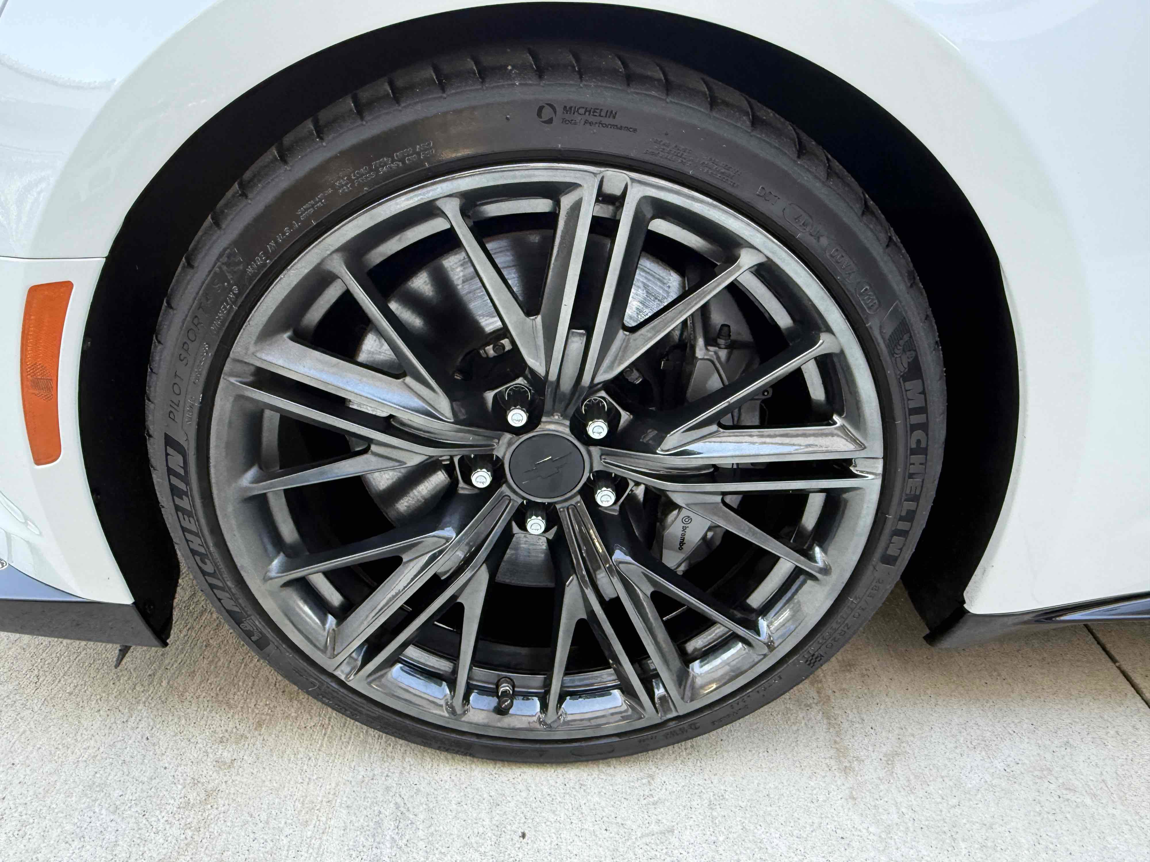 Used 2018 Chevrolet Camaro ZL1 image 35