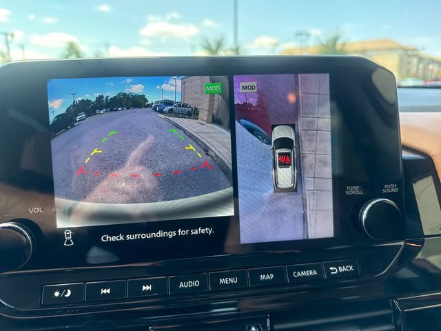 Used 2025 Nissan Pathfinder Platinum w/ Cargo Package FWD image 16