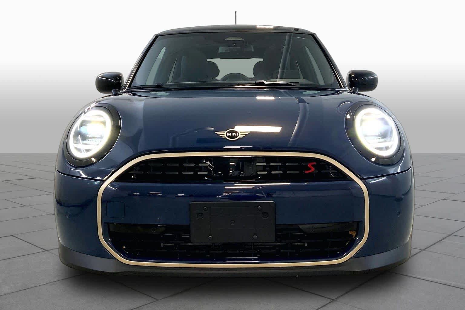 Used 2025 MINI Cooper S FWD image 3