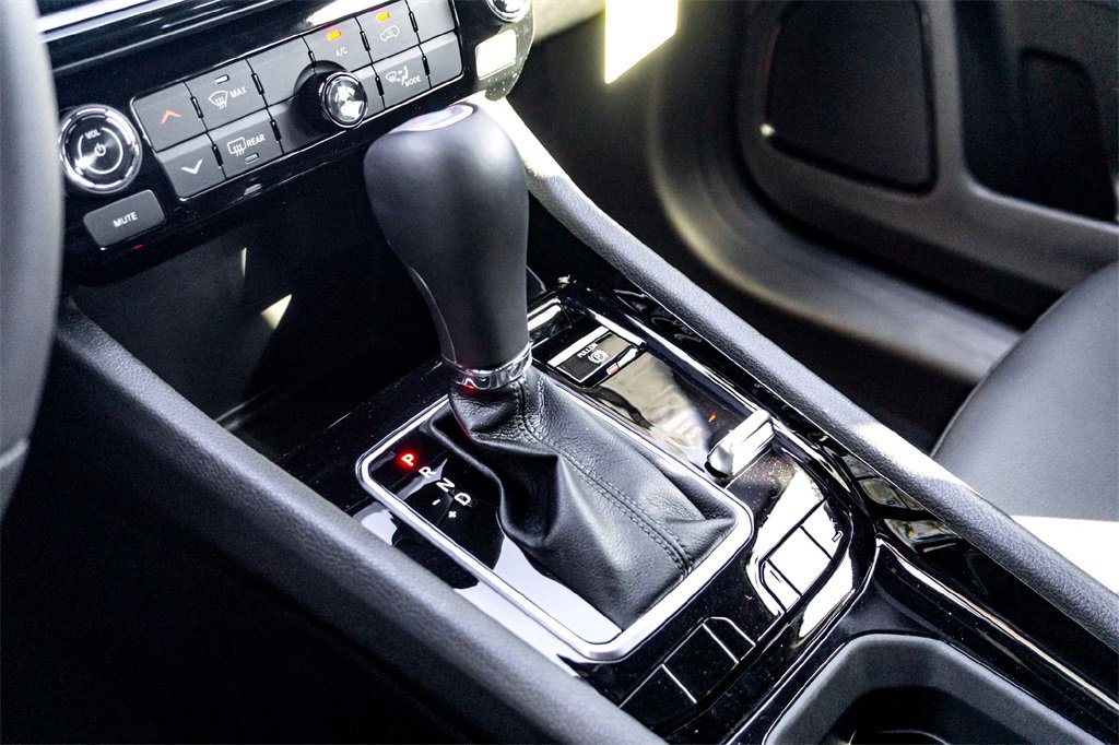 New 2026 Jeep Compass Latitude image 16