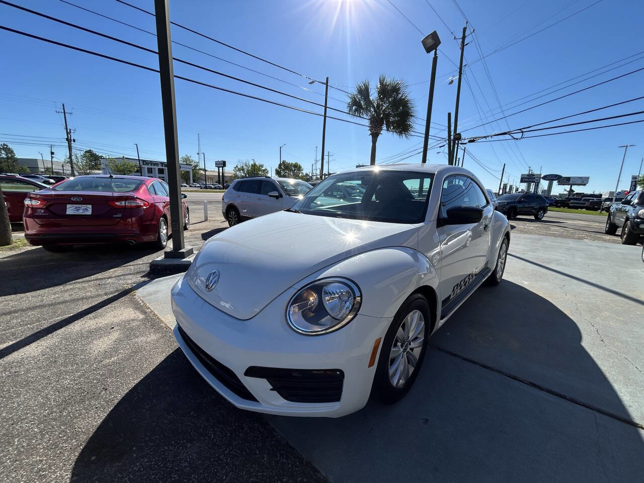Used 2018 Volkswagen Beetle 2.0T S image 7