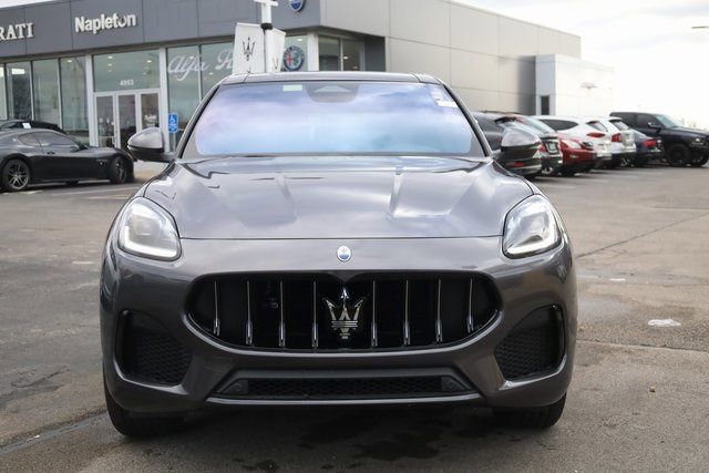 New 2024 Maserati Grecale GT image 3
