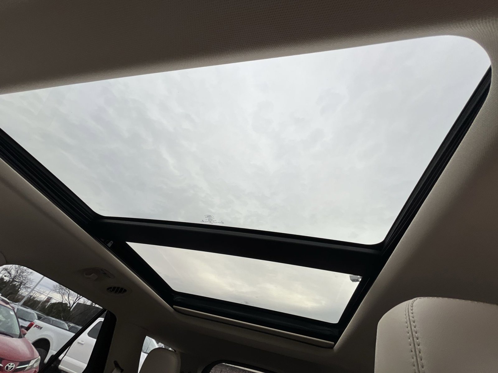 Used 2023 Ford Explorer XLT w/ Equipment Group 202A image 24